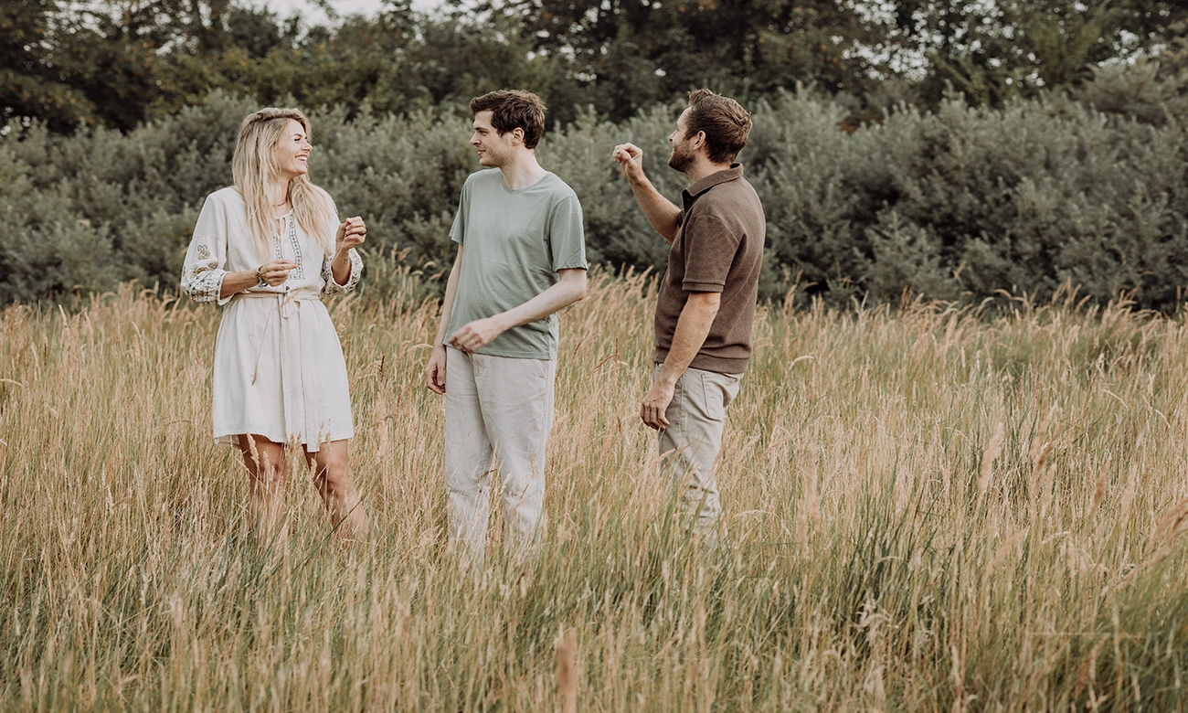 authentieke familieshoot in duinen van noord holland